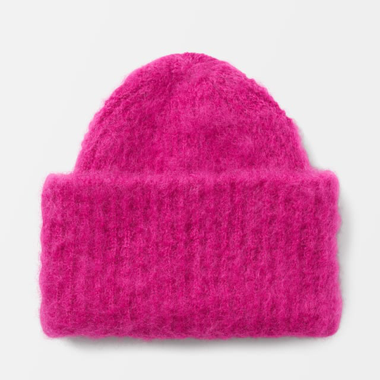 Ribbstickad beanie i ullmix